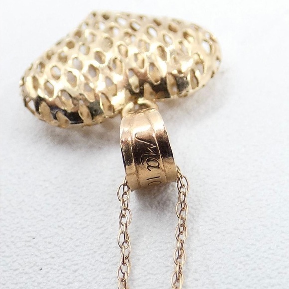 10k solid gold delicate heart pendant and 18 inch chain - Picture 4 of 8